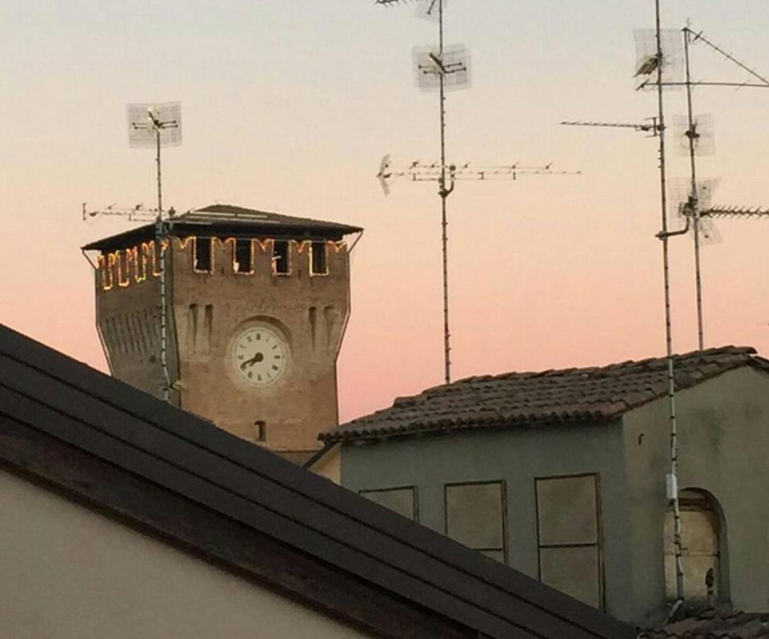 La Casa Sulle Mura Montecchio Emilia Kültér fotó